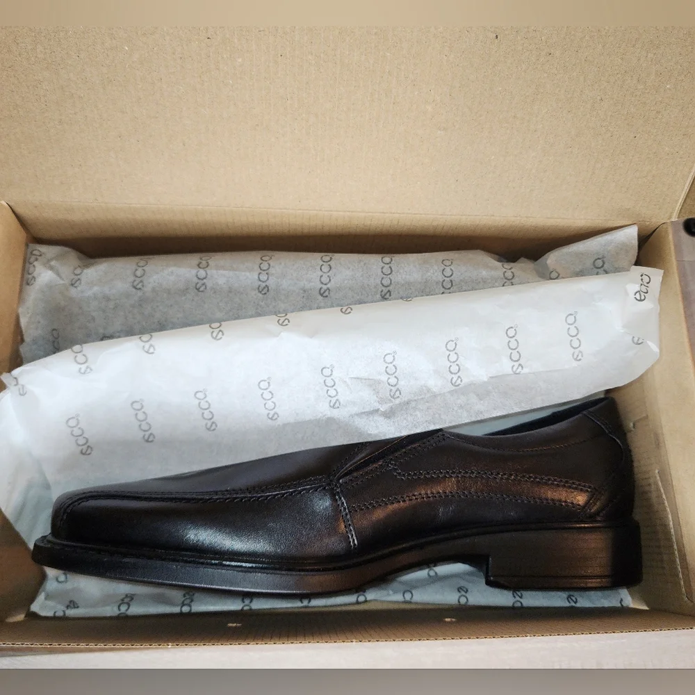 New! Men's ECCO Verona Classic Penny Loafer Size 10
